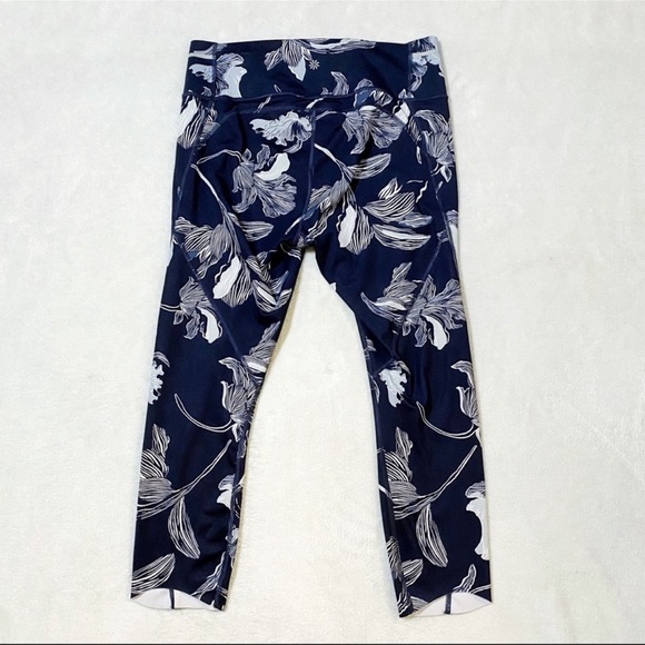 Athleta Floral Sonic Navy Leggings eh - Picture 5 of 16